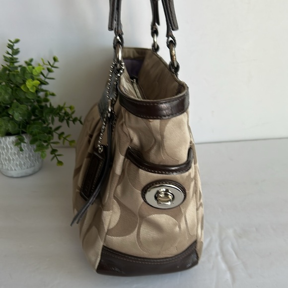 Coach Tan and Brown Signature Shoulder Bag - Picture 6 of 17